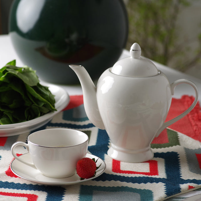 Teapot 1100ml Milky White Porcelain Aleksa Series