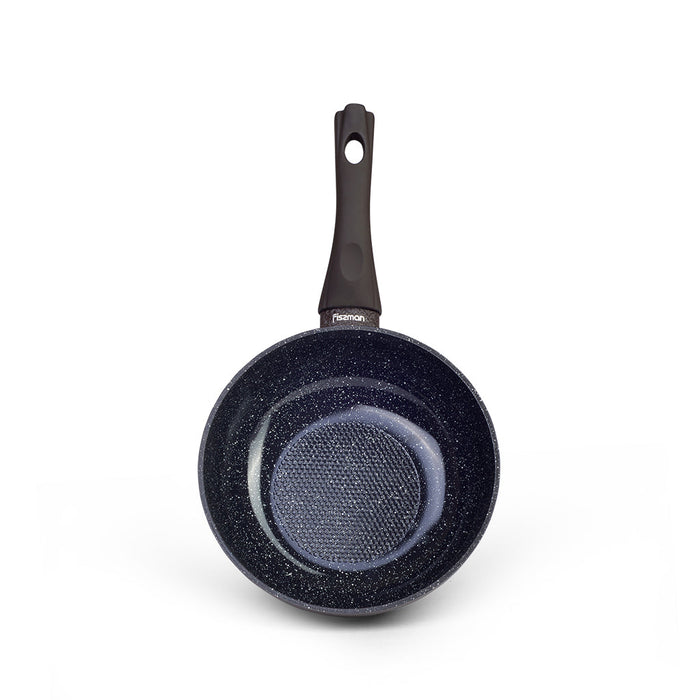 Essential Frying Pans for Every Kitchen: Sizes, Materials, and Uses