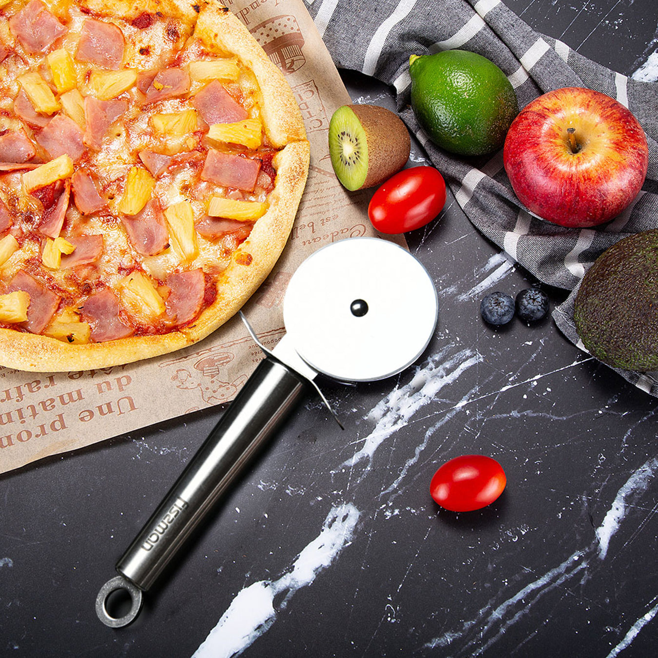 Pizza cutter