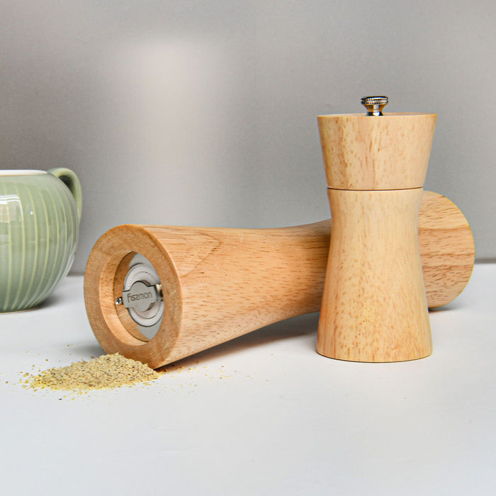 Rook Shape Salt & Pepper Mill 11cm (Rubber Wood Body with Ceramic Grinder)